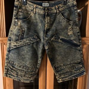 Man jeans shorts